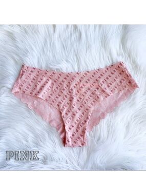 VS PINK Seamless Lace Cheekster